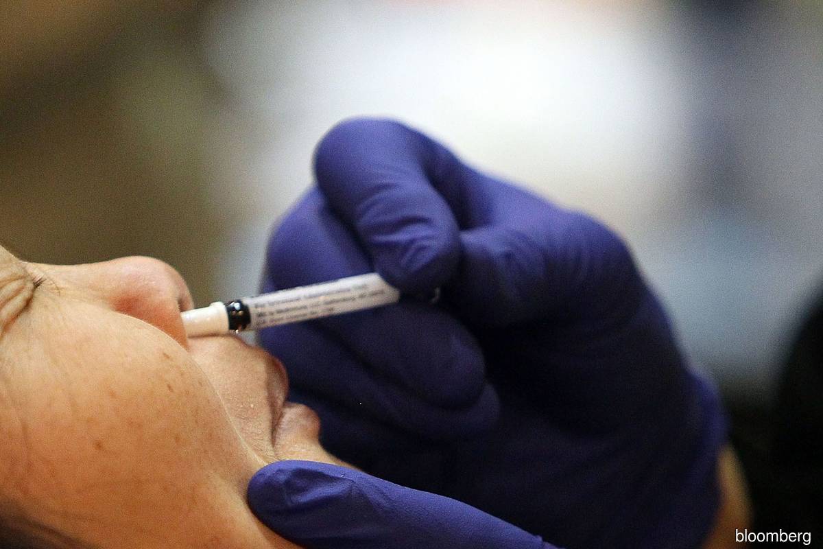 Oxford University resumes vaccine trial Oxford University resumes vaccine trial
